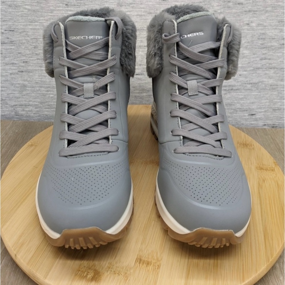 Skechers Uno Rugged Cozy On Air Cooled Memory Foam Faux Fur Gray Boots‎ US 7